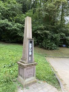 Wetters&auml;ule an der Draitsch-Quelle